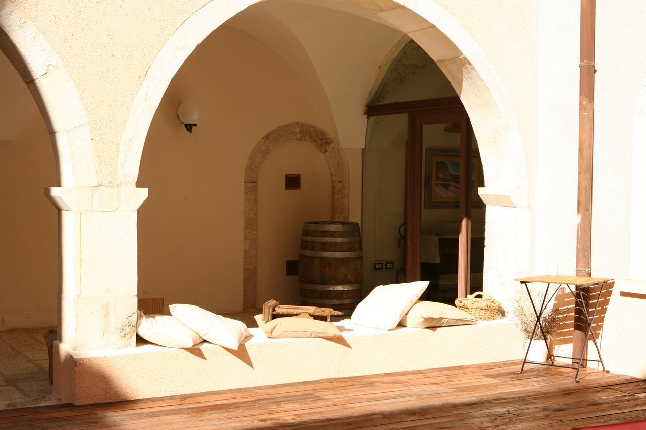 ホテル Convento Di San Colombo サント・ステーファノ・ディ・セッサーニオ エクステリア 写真